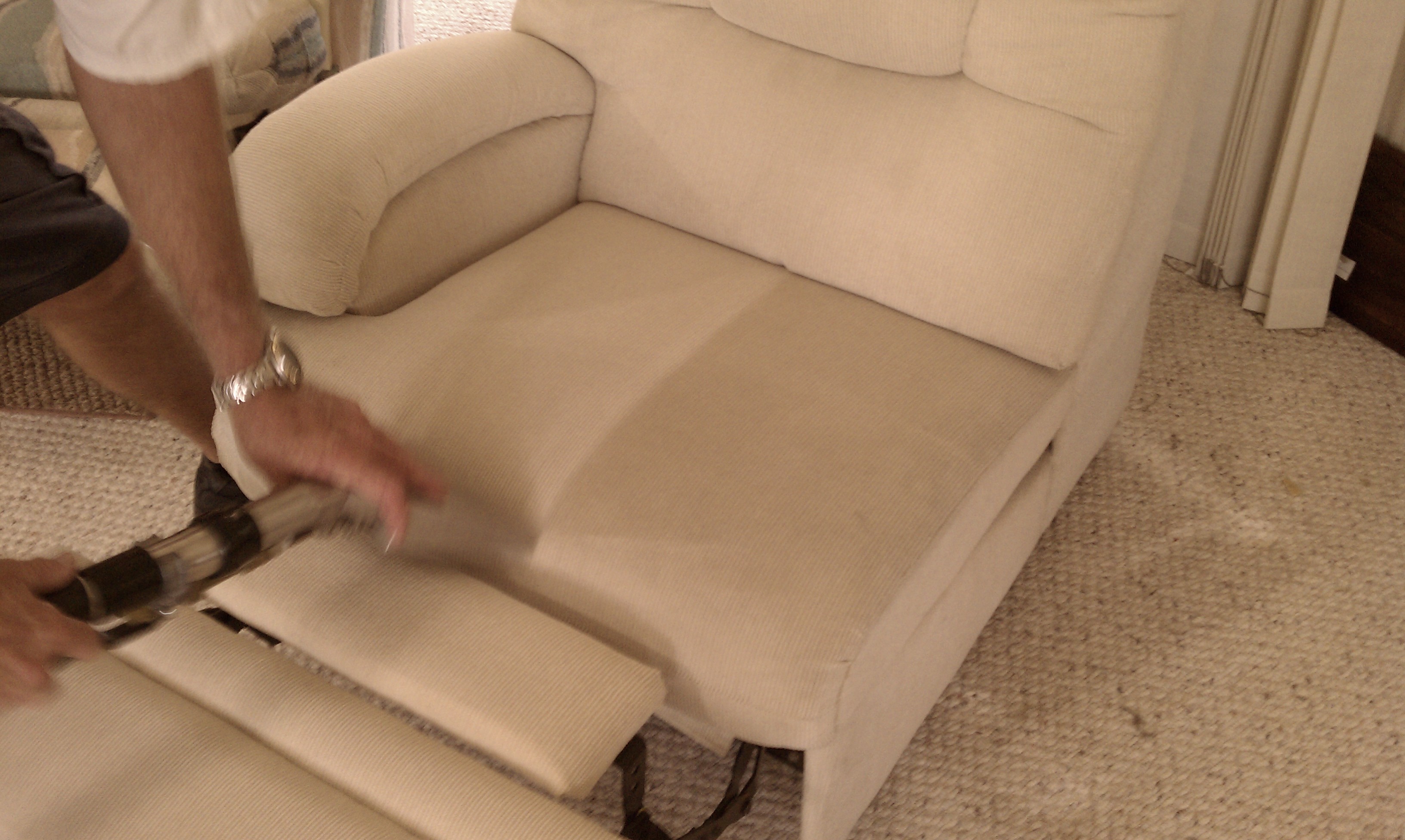 Professional Upholstery Furniture Cleaning Services Company In